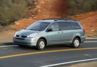 Toyota Sienta минивэн 2003 - 2006