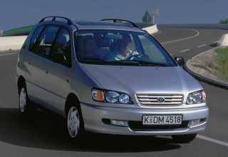 Toyota Picnic минивэн 1996 - 2001
