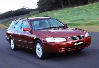 Toyota Camry универсал 1997 - 1999