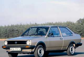 Volkswagen Polo седан 1982 - 1990