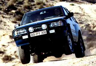 Opel Frontera  1993 - 1995