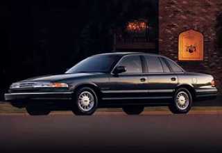 Ford Crown Victoria седан 1992 - 1997