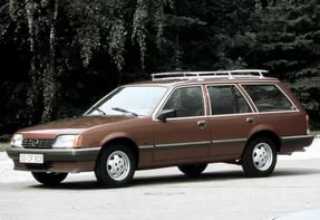 Opel Record универсал 1982 - 1984