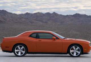 Dodge Challenger купе 2008 - 