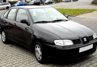 Seat Cordoba седан 1999 - 2003