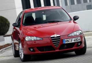 Alfa Romeo 147 хэтчбек 2005 - 2007