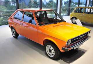 Audi 50 хэтчбек 1974 - 1978