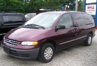 Plymouth Grand Voyager минивэн 1996 - 2000