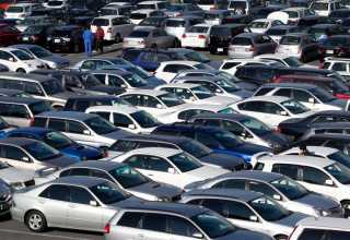 Объемы продаж автомобилей в Китае уменьшились