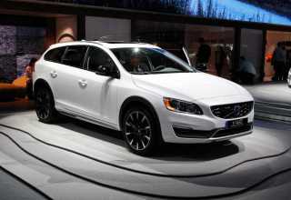 Новый внедорожный седан от Volvo в России.
